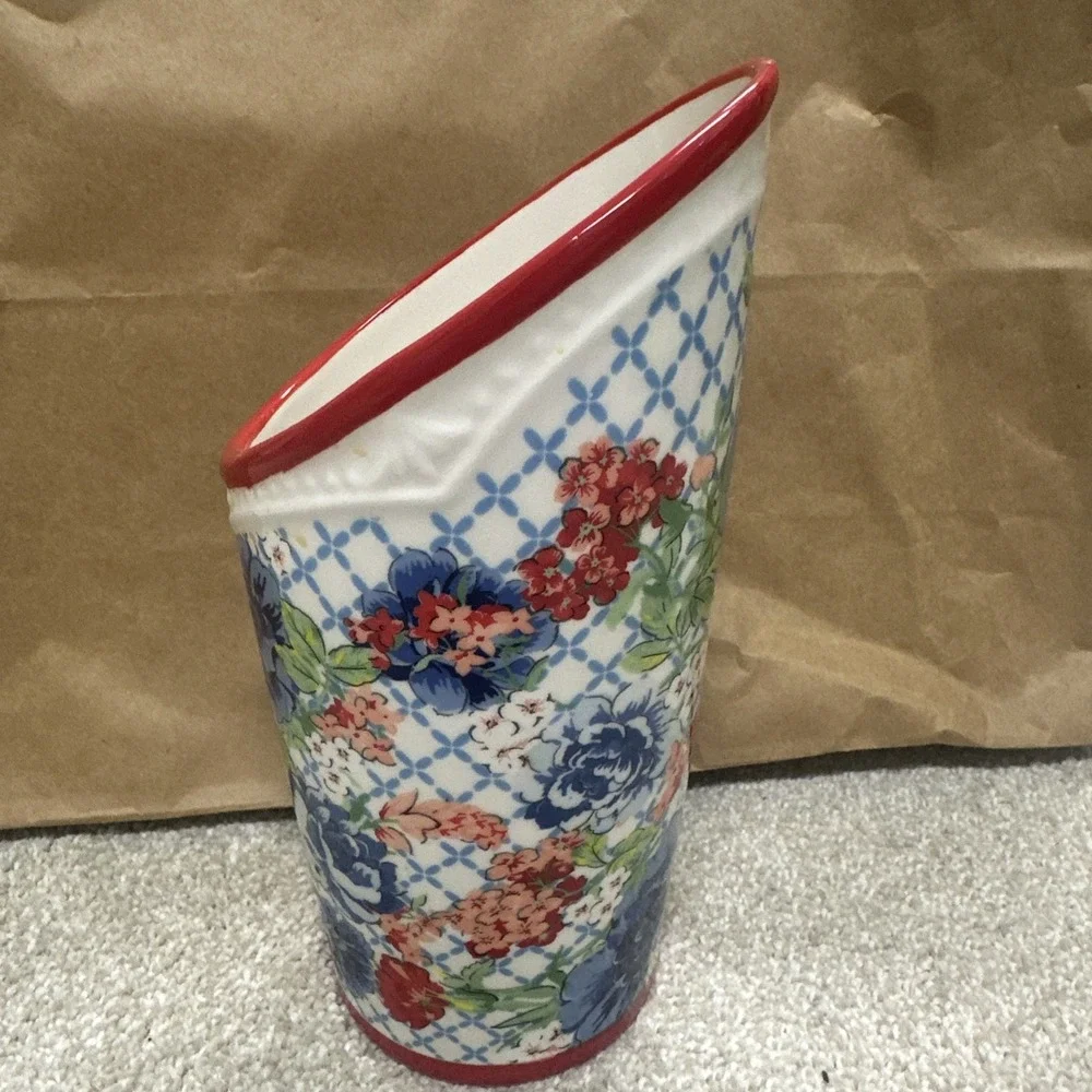 PIONEER woman floral